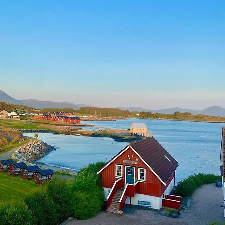 Waterfront Rorbu - By The Beach Bud Exterior foto