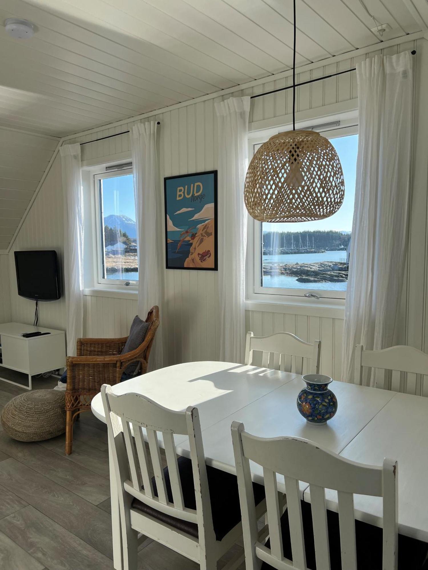 Waterfront Rorbu - By The Beach Bud Exterior foto
